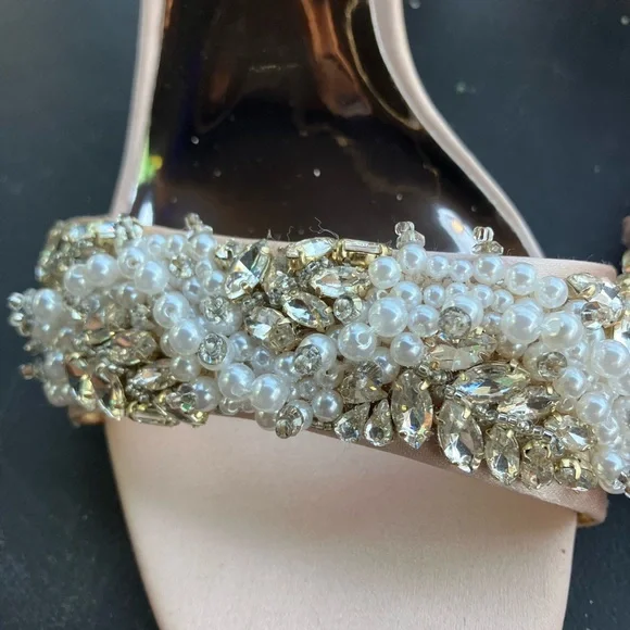 Badgley Mischka Women's Elegant Blush pink Embellished Heels - Cream - Picture 4 of 8